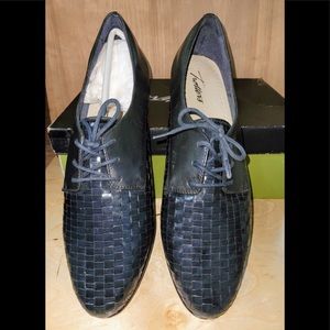 Trotters Navy Oxford